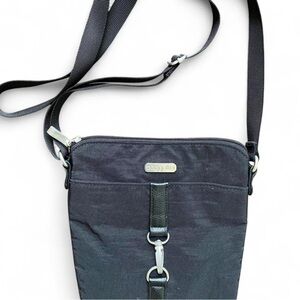 BAGGALLINI black crossbody with flap. Excellent condition!